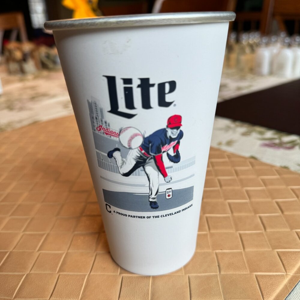 Vintage Collectible Cleveland Indians Miller Lite Metal Glass New 16 oz